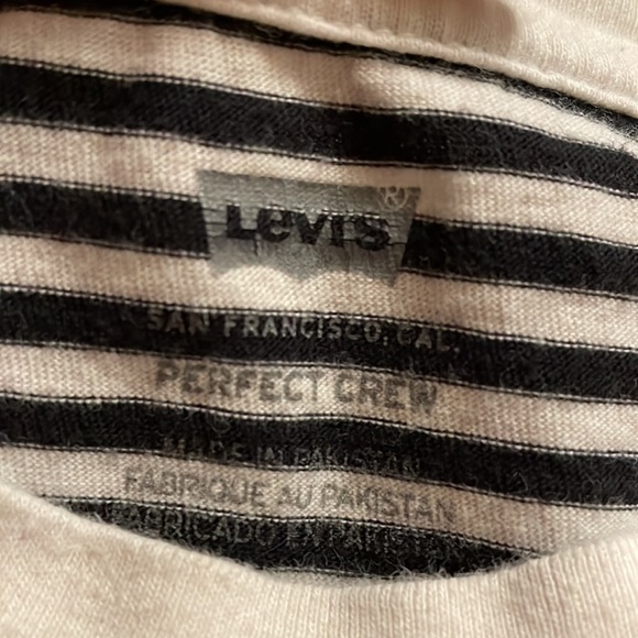 Levi’s perfect crew Aya Tee Black and White Stripes NEW without tags - Picture 3 of 3